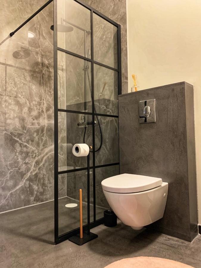 Broncks Apartment 5 - Modern 2-Bedroom In The Heart Of Tórshavn Esterno foto